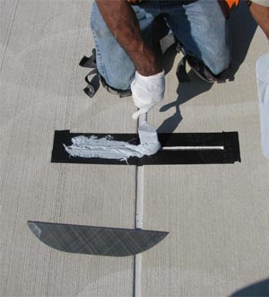 Applying epoxy paste to slot